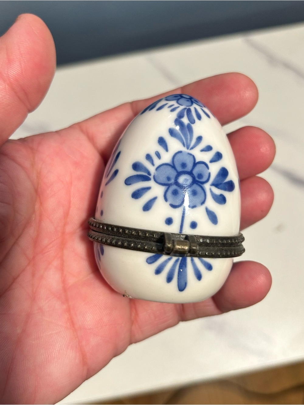 ⭐️ 5 for $25⭐️ Delft blue porcelain hinge trinket egg - Picture 7 of 11